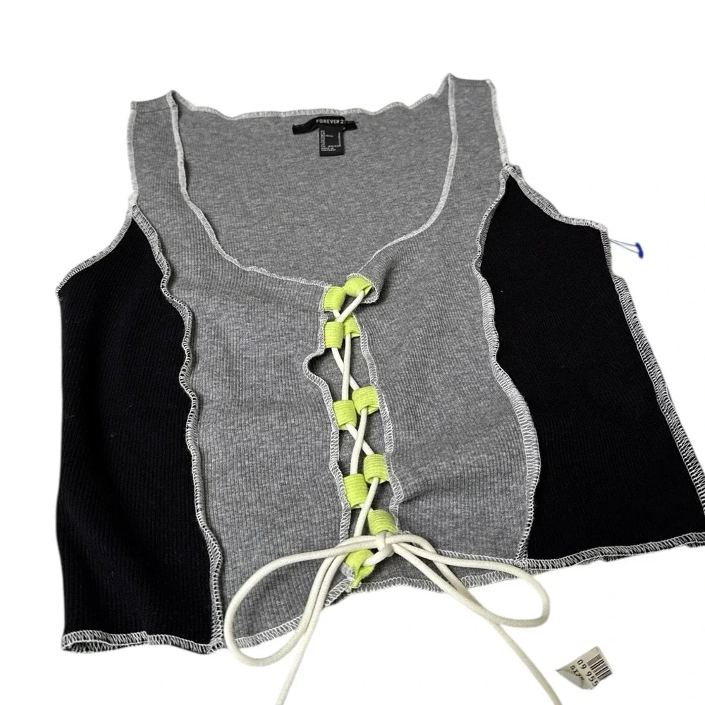 Forever 21 Women's Knit Grey Tank Top with Tie Up‎ Front Size S 108 - Picture 4 of 6